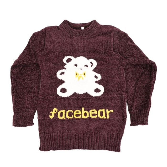 ⁦بلوزة صوف للأطفال لون بنفسجي بتصميم دب⁩ - الصورة ⁦2⁩