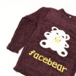 ⁦بلوزة صوف للأطفال لون بنفسجي بتصميم دب⁩ - الصورة ⁦5⁩