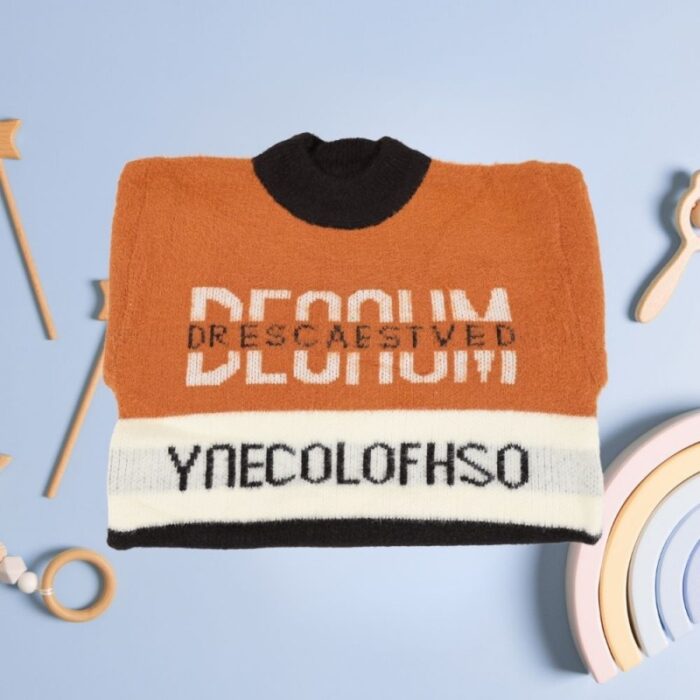 ⁦بلوزة صوف للأطفال لون بني و أبيض وأسود⁩ - الصورة ⁦4⁩