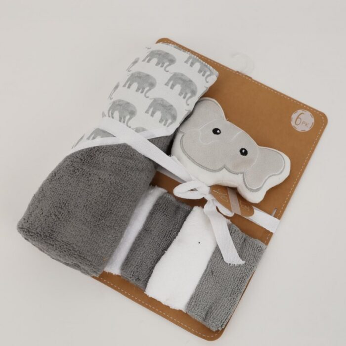 103379567_67de1dd8be765 طقم استحمام أطفال 6 قطع لون رمادي وأبيض - الصورة 1