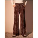 بنطلون بيتي مخمل للنساء لون بني