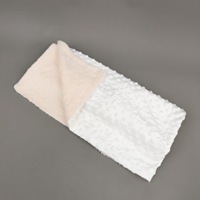 ⁦حرام فرو بيبي حجم 75×100 سم لون أوف وايت⁩ - الصورة ⁦2⁩