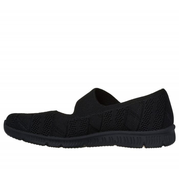 ⁦Skechers Women's Be-Cool Sweet Knit Shoes - حذاء سكيتشرز بي كول سويت نت لنساء لون اسود⁩ - الصورة ⁦2⁩