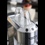 ⁦مكينة قهوة من Delonghi لون سلفر 1350 واط⁩ - الصورة ⁦5⁩