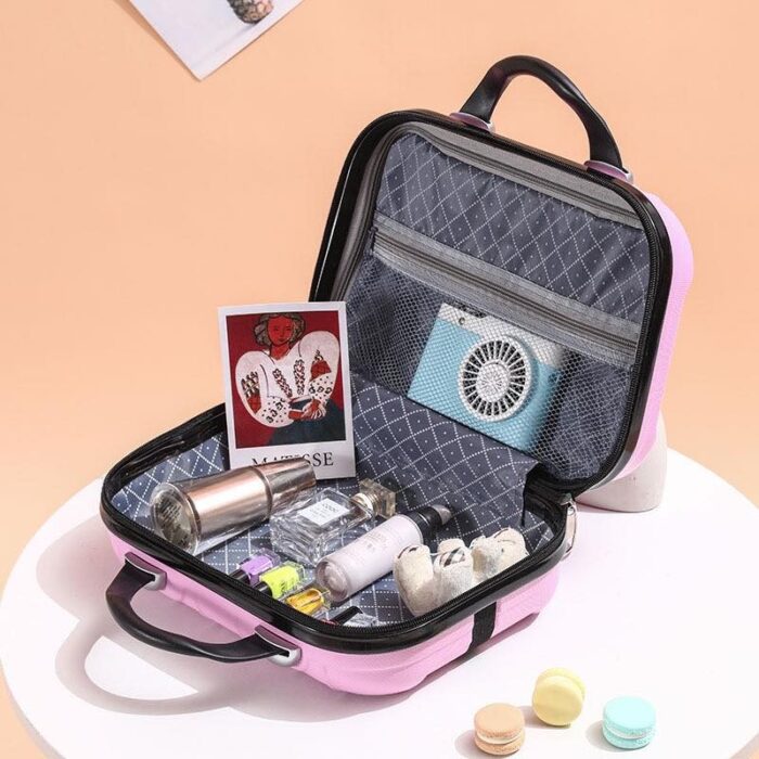 ⁦حقيبة سفر (للكوزمتكس + منتجات الشعر)⁩ - الصورة ⁦2⁩