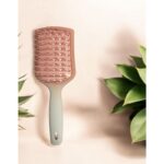 فرشاة شعر سيليكون لون زهري حجم كبير