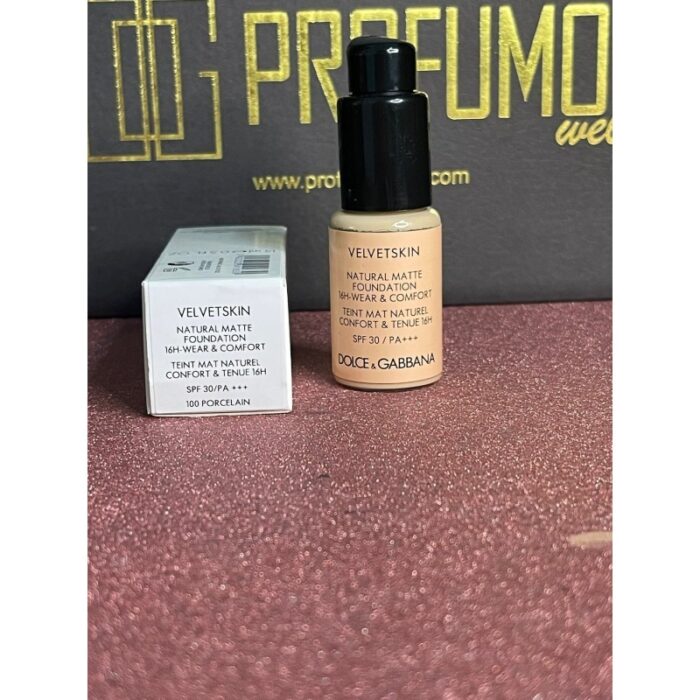 103380051_67e83199b379f Dolce E Gabbana New Velvet Skin Foundation 15 ML TESTER 100 Porcelains - كريم أساس تستر من دولتشي اند غابانا 15 مل درجة 100 - الصورة 1