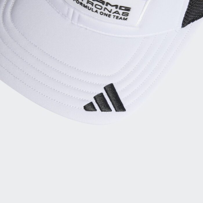 ⁦adidas MERCEDES - AMG PETRONAS FORMULA ONE TEAM SNAPBACK LOGO TRUCKER CAP - White⁩ - الصورة ⁦3⁩