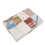 طقم ملابس للأطفال 8 قطع لون بني وأبيض