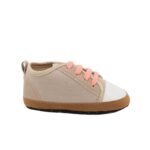 ⁦حذاء للأطفال لون بيج ونعل عسلي حديثي الولادة⁩ - الصورة ⁦4⁩