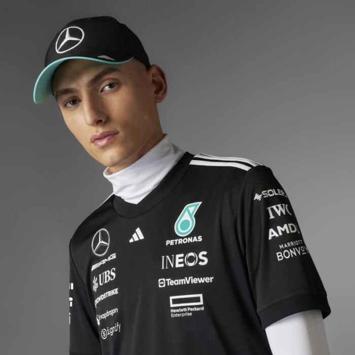 ⁦adidas MERCEDES - AMG PETRONAS FORMULA ONE TEAM DRIVER CAP - Black⁩ - الصورة ⁦9⁩