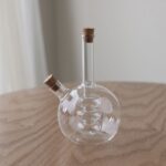 ⁦إبريق زيت زجاحي مدمجة مع غطاء لولبي مستدير 16.5*1.5*6.5 سم⁩ - الصورة ⁦2⁩