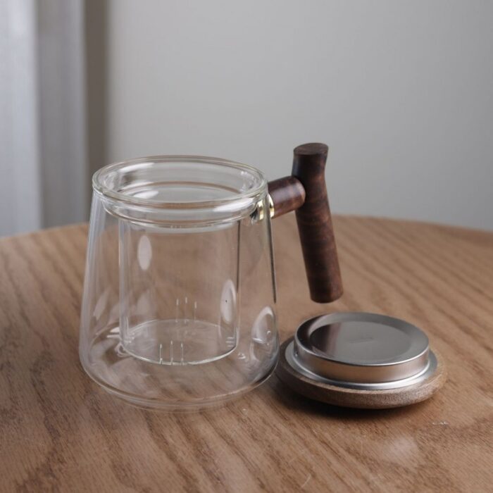 ⁦إبريق شاي زجاجي للأعشاب مع مقبض خشبي 650 مل⁩ - الصورة ⁦3⁩