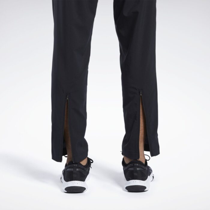⁦بنطلون ريبوك وورك ريدي ترك للرجال لون أسود - Reebok Men's Workout Ready Track Pants – Black⁩ - الصورة ⁦3⁩