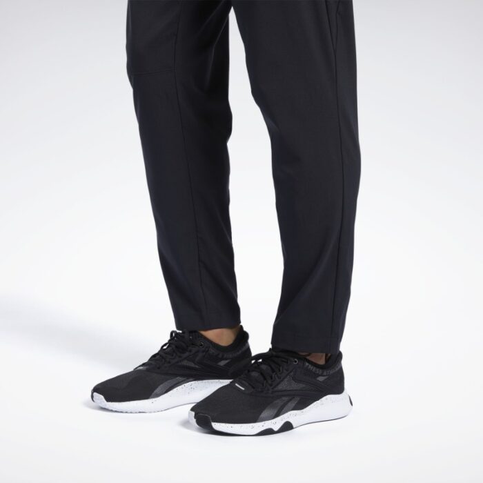 ⁦بنطلون ريبوك وورك ريدي ترك للرجال لون أسود - Reebok Men's Workout Ready Track Pants – Black⁩ - الصورة ⁦5⁩