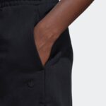 ⁦شورت اديداس ادي كلر كونتيمبو للنساء لون أسود -adidas Womens' Adicolor Contempo Shorts- Black⁩ - الصورة ⁦7⁩