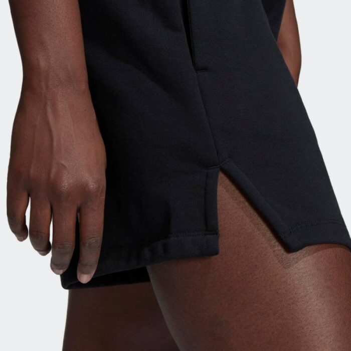 ⁦شورت اديداس ادي كلر كونتيمبو للنساء لون أسود -adidas Womens' Adicolor Contempo Shorts- Black⁩ - الصورة ⁦8⁩