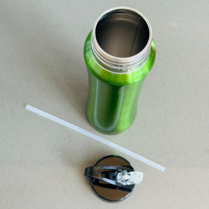 ⁦مطرة ماء ستانلس مع مصاصة - لون أخضر⁩ - الصورة ⁦2⁩