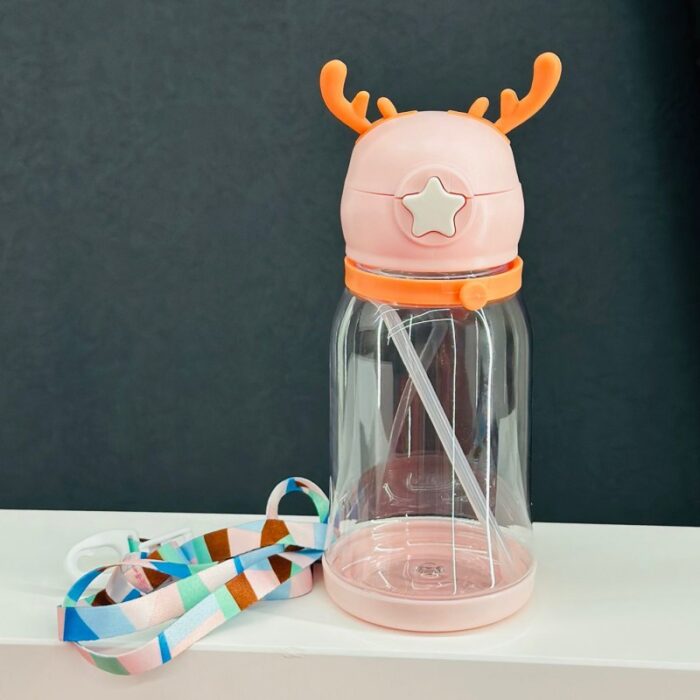 10325596_67fabf346ed84 مطرة ماء قرون مع حبل لون زهري - الصورة 1