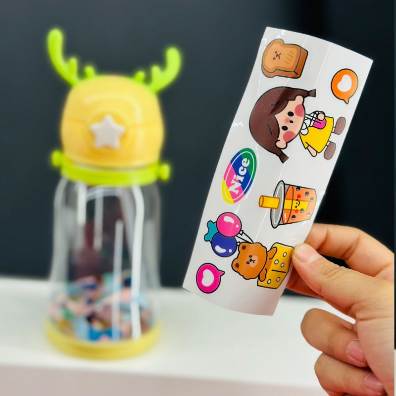 ⁦مطرة ماء قرون مع حبل لون أصفر⁩ - الصورة ⁦1⁩