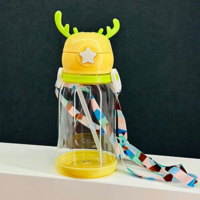 ⁦مطرة ماء قرون مع حبل لون أصفر⁩ - الصورة ⁦2⁩