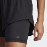 ⁦adidas HIIT HEAT.RDY Training 2-in-1 Shorts - Black- شورت اديداس هيل هيت ريدي للنساء لون أسود⁩ - الصورة ⁦7⁩