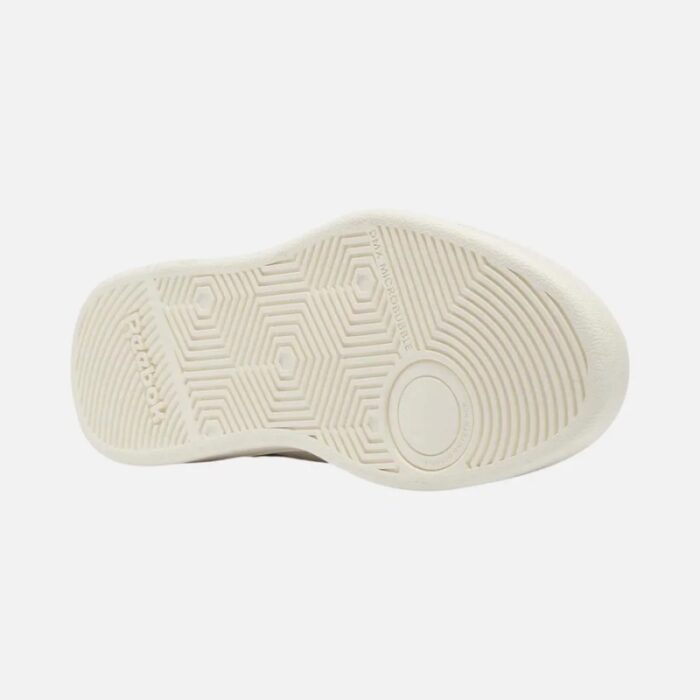 ⁦Reebok Unisex Court Advance Shoes- حذاء ريبوك كورت ادفانس للجنسين لون أبيض طحيني⁩ - الصورة ⁦2⁩