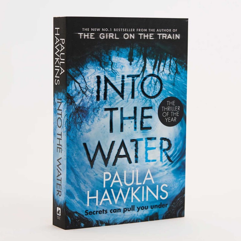⁦Into The Water By Paula Hawkins⁩ - الصورة ⁦1⁩
