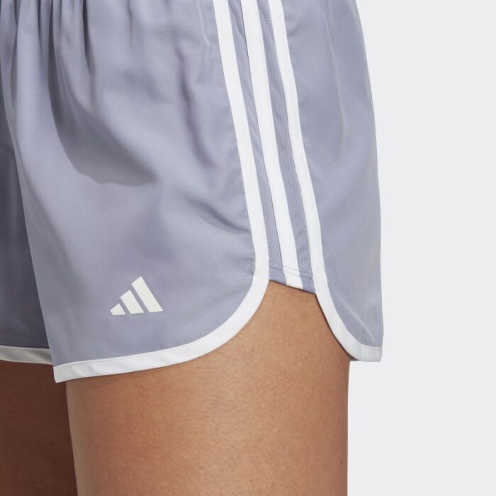 ⁦شورت اديداس ماراثون 20 للنساء لون بنفسجي فاتح- adidas Womens' Marathon 20 Running Shorts - Purple⁩ - الصورة ⁦5⁩