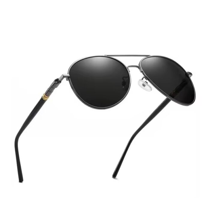 10332514_67fac7a374eae نظارة شمسية حساسة للضوء أصلية للصبايا والرجال- لون أسود - الصورة 1