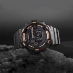 ساعة يد سيليكون للرجال لون أسود وبني من Skmei