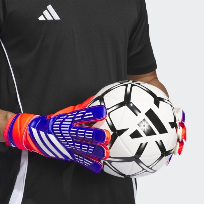 ⁦adidas Unisex' Predator Training Goalkeeper Gloves - Blue - قفازات اديداس بريديتور للجنسين لون ازرق وابيض⁩ - الصورة ⁦5⁩