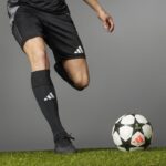 ⁦adidas UCL Pro 24/25 Group Stage Ball - White- كرة قدم اديداس يو سي ال برو موسم 24/25 جروب لون ابيض واسود⁩ - الصورة ⁦10⁩