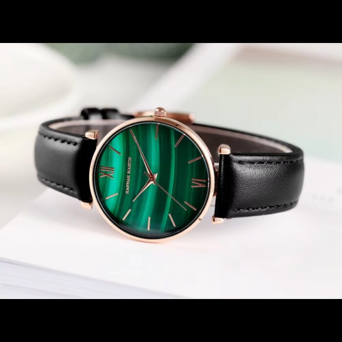 ⁦ساعة يد كوارتز جلد من Hannah Martin للنساء لون أسود⁩ - الصورة ⁦2⁩