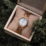 ⁦ساعة يد عقارب خشبي للنساء لون خشبي فاتح⁩ - الصورة ⁦11⁩