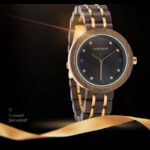 ⁦ساعة يد عقارب خشبي للنساء لون خشبي غامق⁩ - الصورة ⁦3⁩