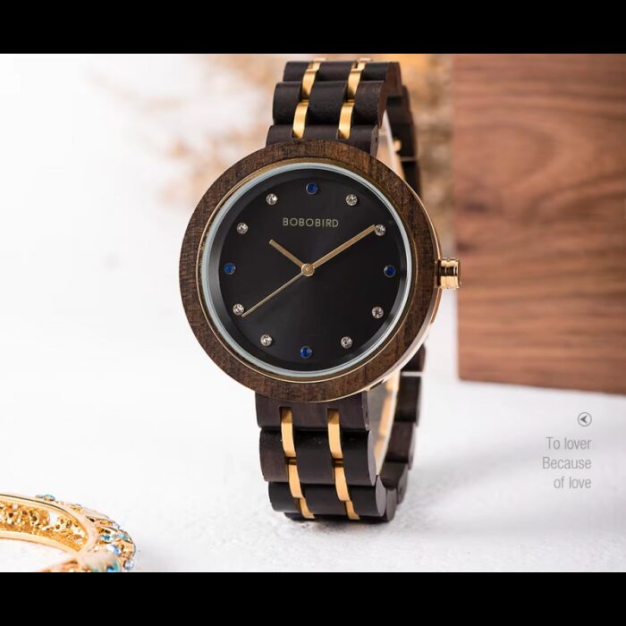 ⁦ساعة يد عقارب خشبي للنساء لون خشبي غامق⁩ - الصورة ⁦4⁩