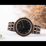 ⁦ساعة يد عقارب خشبي للنساء لون خشبي غامق⁩ - الصورة ⁦5⁩