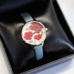 ⁦ساعة جلد ستاتية بتصميم مينا ورد من Nafisa عقارب لون فستقي⁩ - الصورة ⁦2⁩