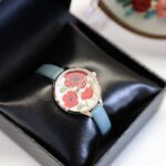 ⁦ساعة جلد ستاتية بتصميم مينا ورد من Nafisa عقارب لون فستقي⁩ - الصورة ⁦5⁩