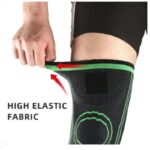 ⁦مشد ركبة مع أشرطة قابلة للتعديل - يوفر الضغط والحماية  لتحسين الأداء ومنع الإصابات - يمكن ارتداؤه أثناء الجري وفي أي وقت ومكان - مقاس Large - لون  أسود⁩ - الصورة ⁦4⁩