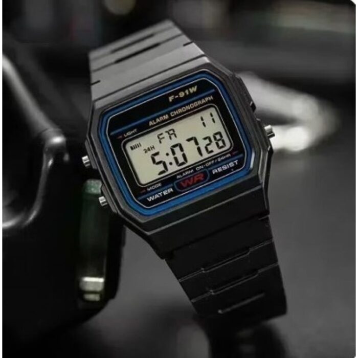 103375721_67fad509c4a29 ساعة رقمية للرجال - إضاءة LED - ذات حزام من السيليكون - موديل F91W - لون أسود - الصورة 1