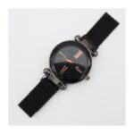 ساعة يد معدنية للنساء لون أسود