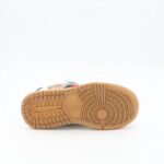 ⁦حذاء للأطفال لون بيج ونعل أبيض⁩ - الصورة ⁦5⁩