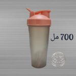 شيكر بروتين بلاستيك PP لون زهري وابيض حجم 700 مل