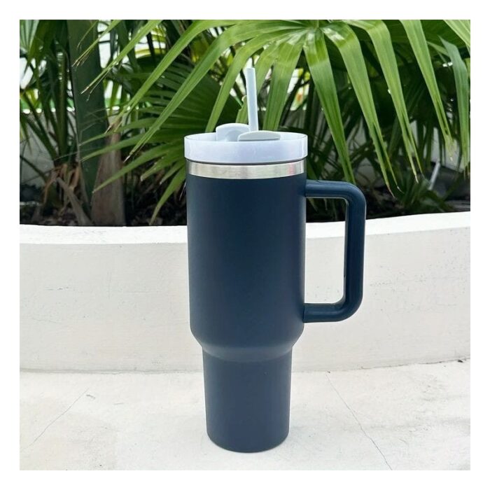 ⁦كاسة ستانلس ستيل المعزوله ( Stanley ) حجم 900 مل لون كحلي⁩ - الصورة ⁦2⁩