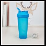 شيكر بروتين أزرق