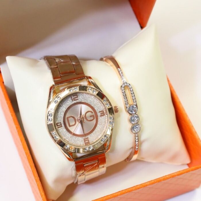 ⁦ساعة معدنية للنساء مع سوار ذهبي⁩ - الصورة ⁦3⁩