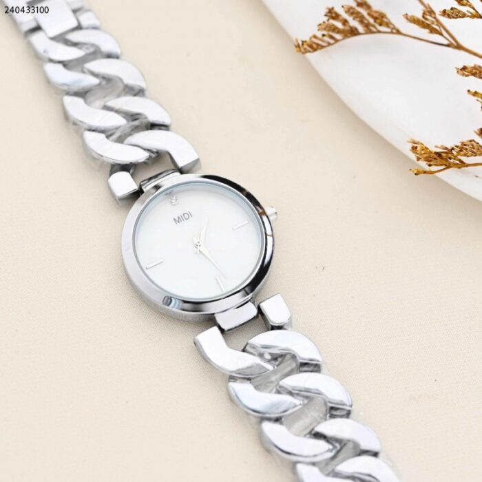 103380156_67fadd46c5da7 ساعة نسائية مربعة مع حزام معدني لون فضي و ذهبي - الصورة 1