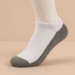 ⁦جوارب بتصميم قصير الكاحل (4 أزواج) للرجال لون أبيض⁩ - الصورة ⁦2⁩
